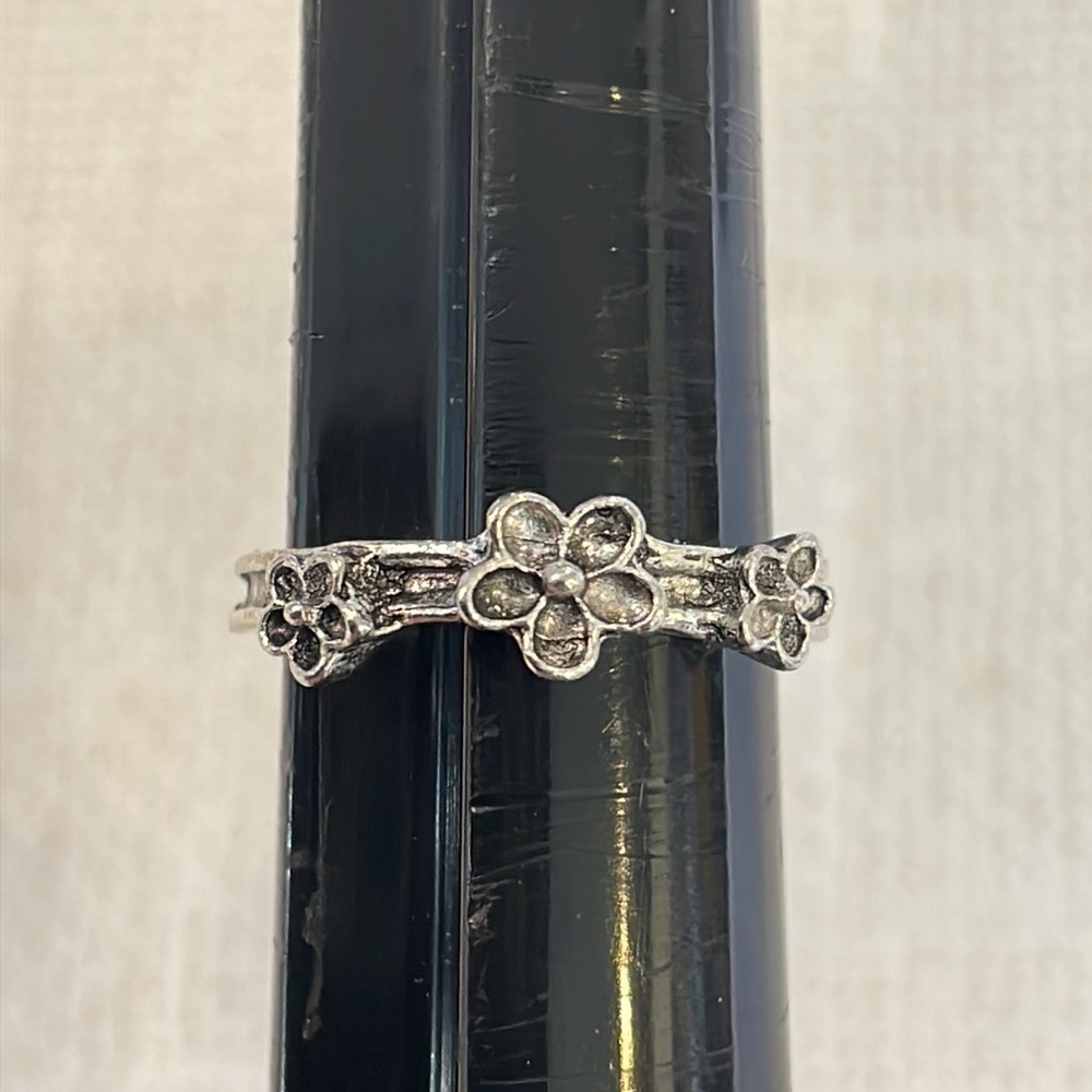 💐5/25 flower simple band silver tone statement ring